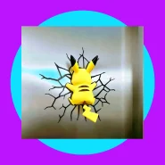 Ímã de Geladeira Pokémon Pikachu 3D  Efeito Quebrando a Parede