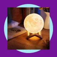 Luminária Lua Cheia 3D Luz Quente 10cm Com Suporte Abajur LED