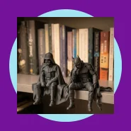 Batman Sentado Triste Miniatura – Action Figure Geek